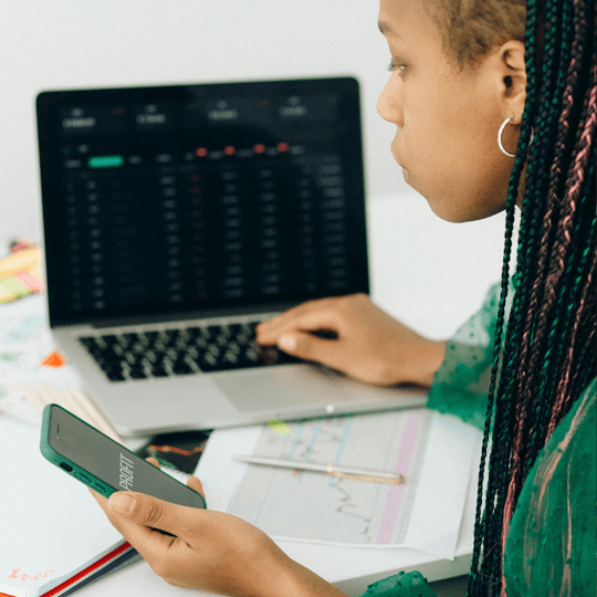 Irongate Luxten performance analytics illustration